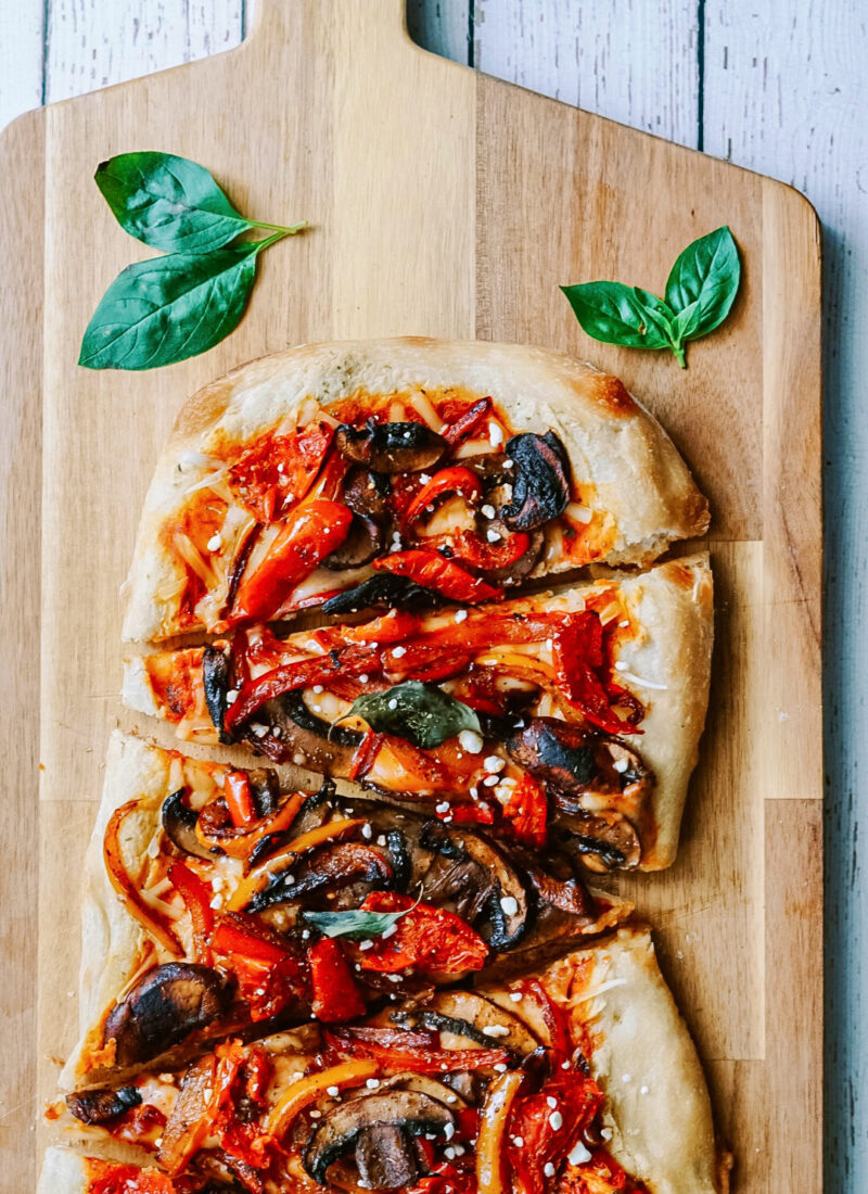 vegan roasted pepper cheese pizza
